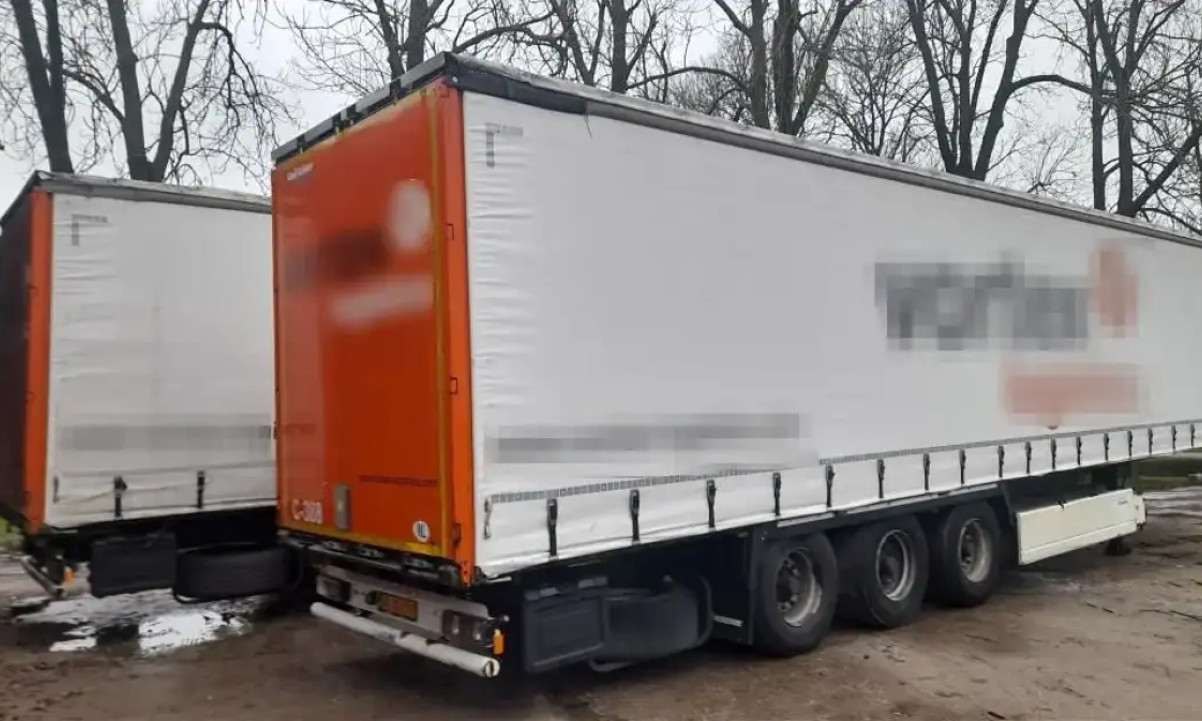Krone SD curtainside trailers multiple units available